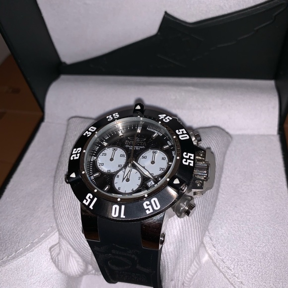 Invicta Subaqua Black and Silver Men’s - Picture 7 of 8